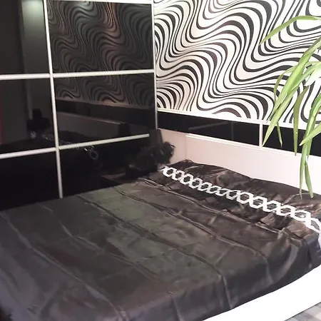 Cris Deluxe Apartman Konstanca